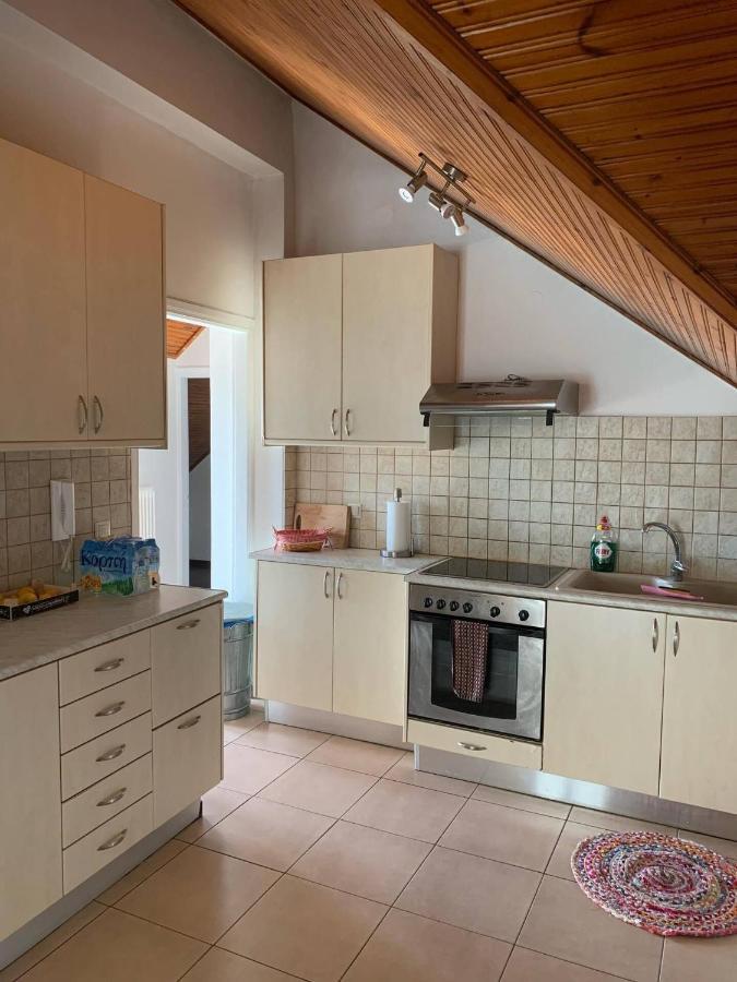 Athena's Sea View Apartmán *