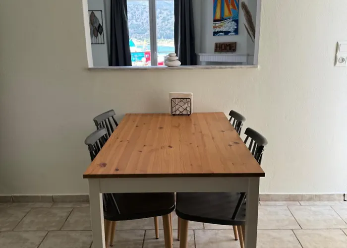 Athena\'S Sea View Apartment